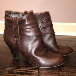 Life Stride Booties